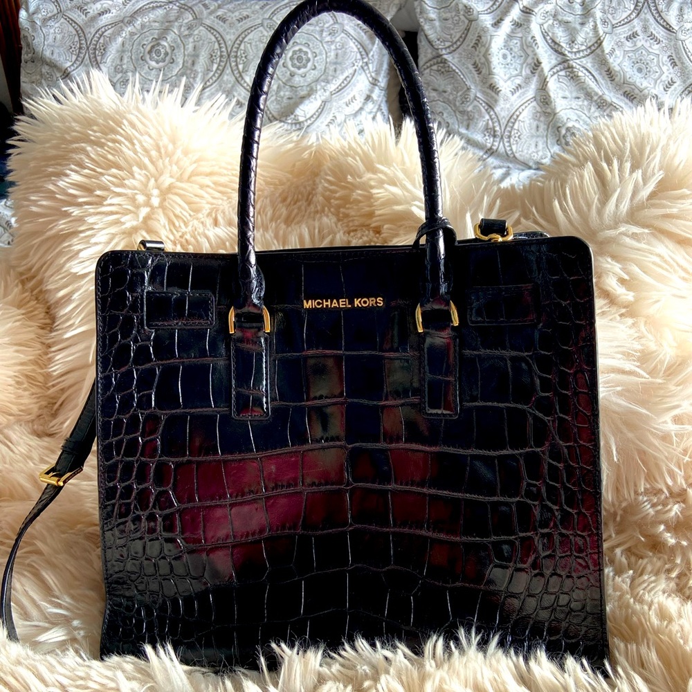 Michael Kors crocodile embossed purse. Excellent condition.
